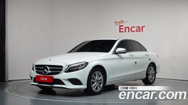 Mercedes-Benz C-Class — фото 1