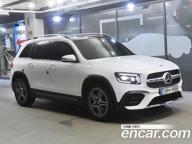 Mercedes-Benz GLB-Class — фото 1