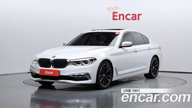 BMW 5 Series — фото 1