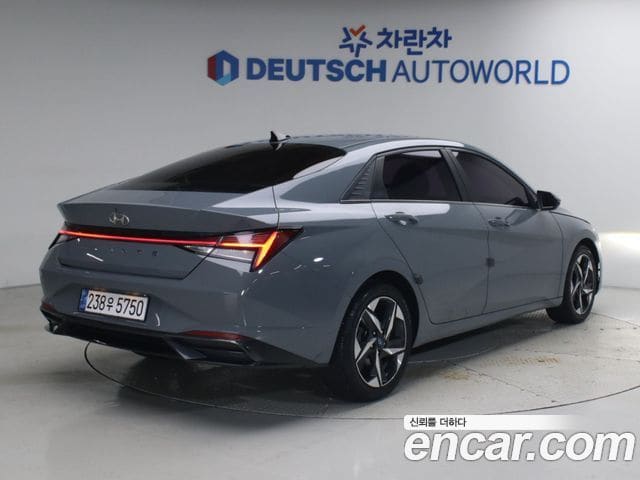 Hyundai Avante — фото 1