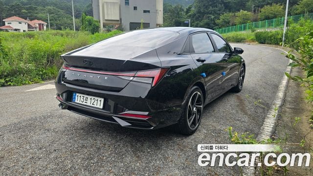 Hyundai Avante — фото 1