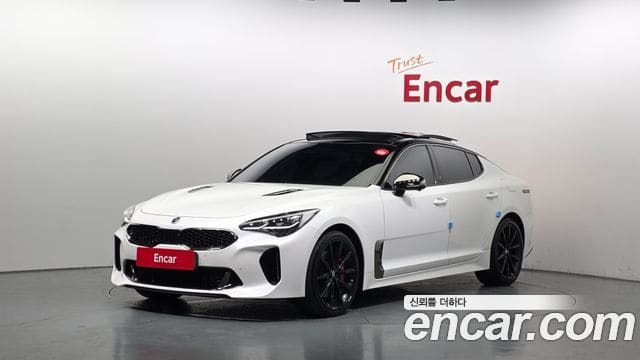 Kia Stinger — фото 1