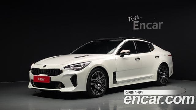Kia Stinger — фото 1