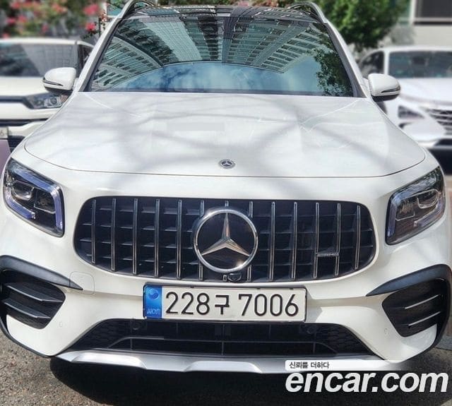 Mercedes-Benz GLB-Class — фото 1
