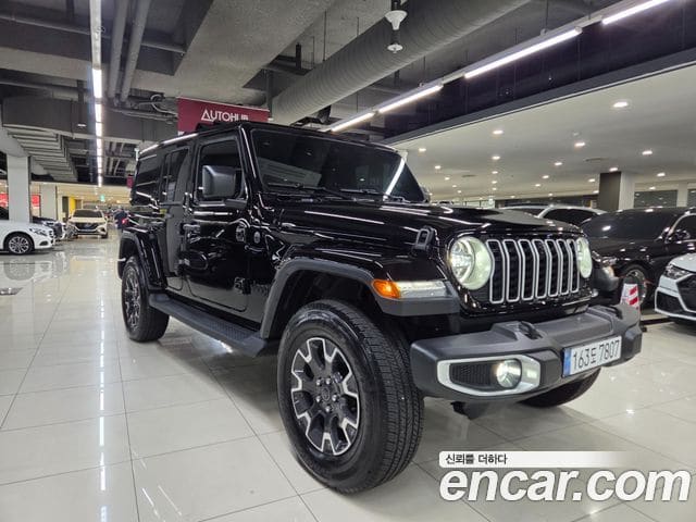 Jeep Wrangler — фото 1