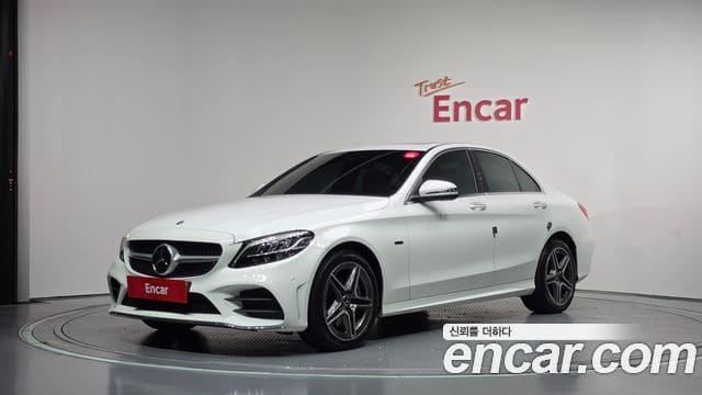 Mercedes-Benz C-Class — фото 1