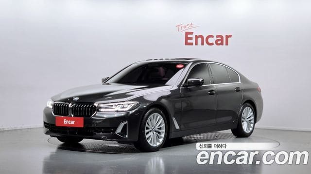 BMW 5 Series — фото 1
