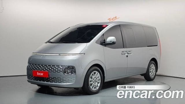 Hyundai Staria — фото 1