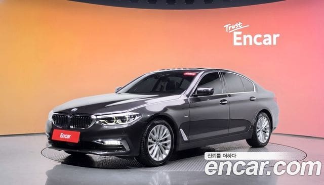 BMW 5 Series — фото 1
