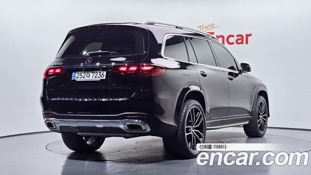 Mercedes-Benz GLS-Class — фото 1