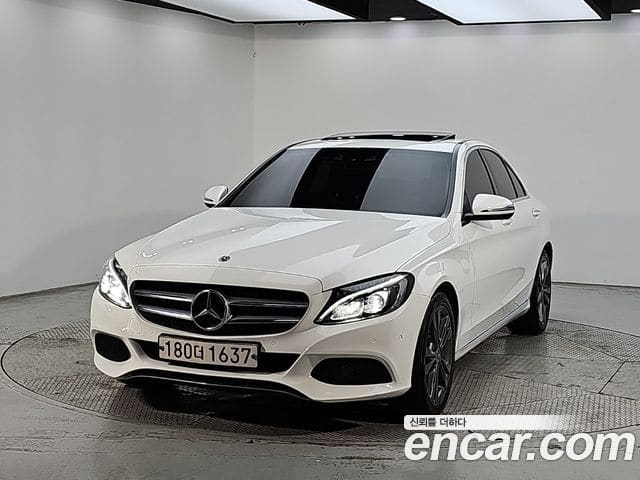 Mercedes-Benz C-Class — фото 1