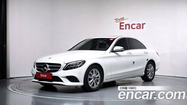 Mercedes-Benz C-Class — фото 1