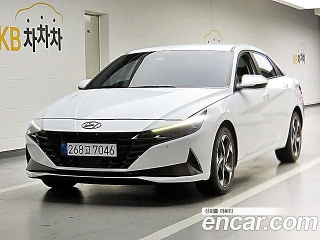 Hyundai Avante — фото 1
