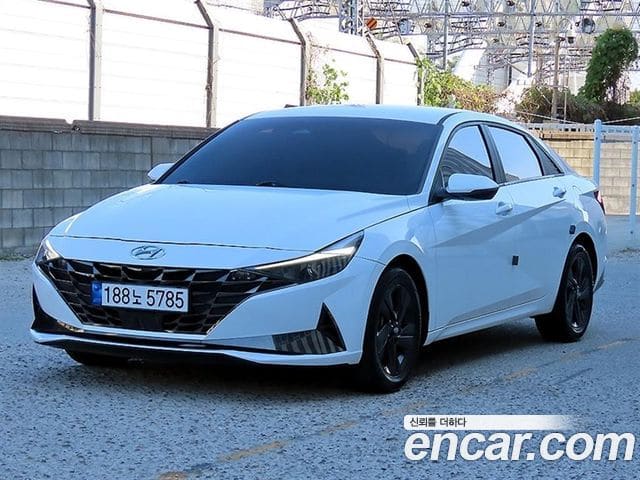 Hyundai Avante — фото 1