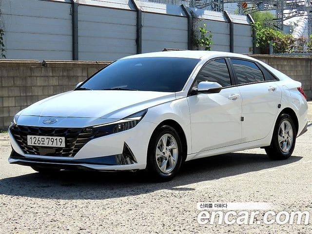 Hyundai Avante — фото 1