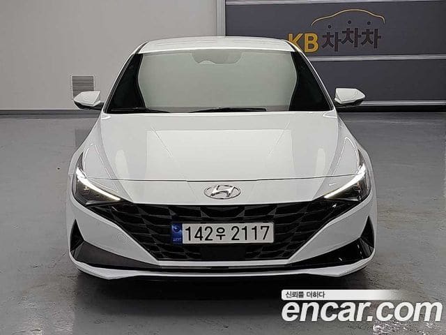 Hyundai Avante — фото 1