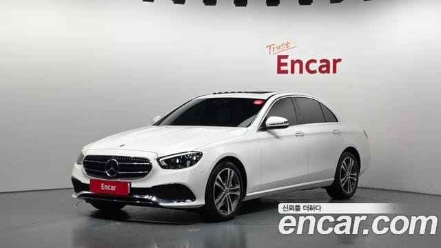 Mercedes-Benz E-Class — фото 1