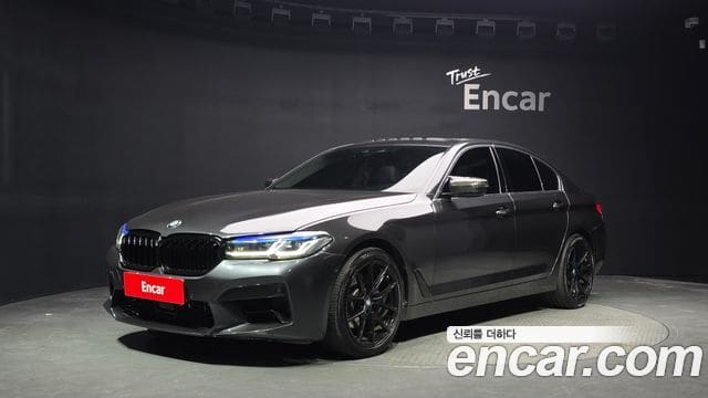 BMW 5 Series — фото 1