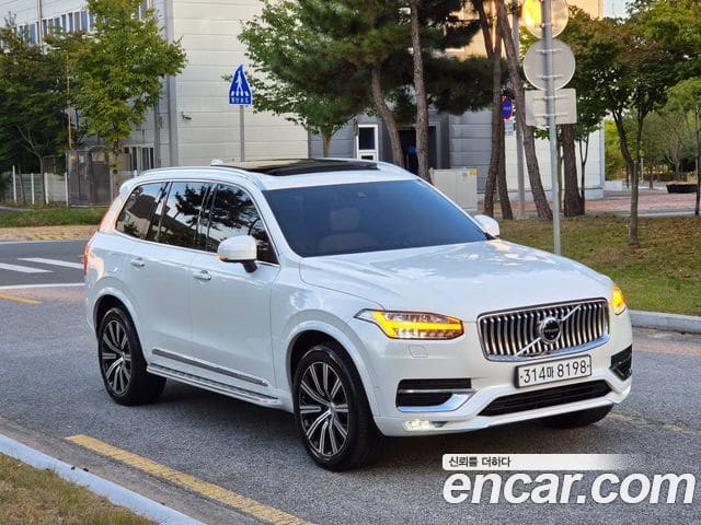 Volvo XC90 — фото 1