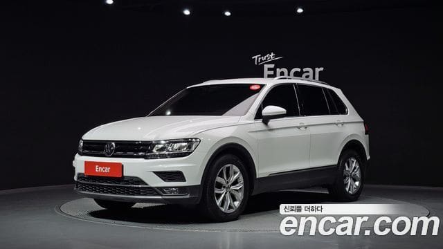Volkswagen Tiguan — фото 1