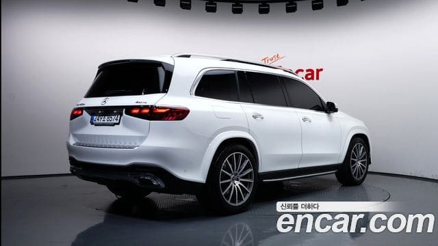 Mercedes-Benz GLS-Class — фото 1