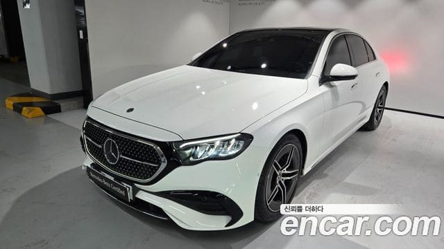 Mercedes-Benz E-Class — фото 1
