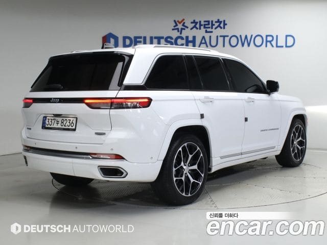 Jeep Grand Cherokee — фото 1