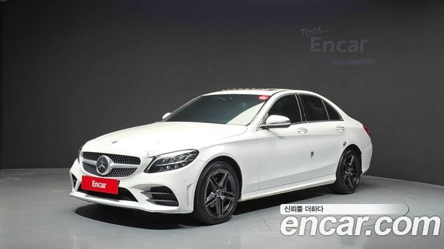 Mercedes-Benz C-Class — фото 1