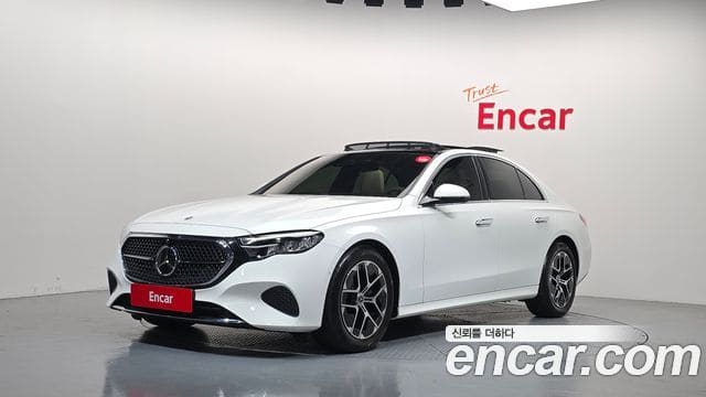 Mercedes-Benz E-Class — фото 1
