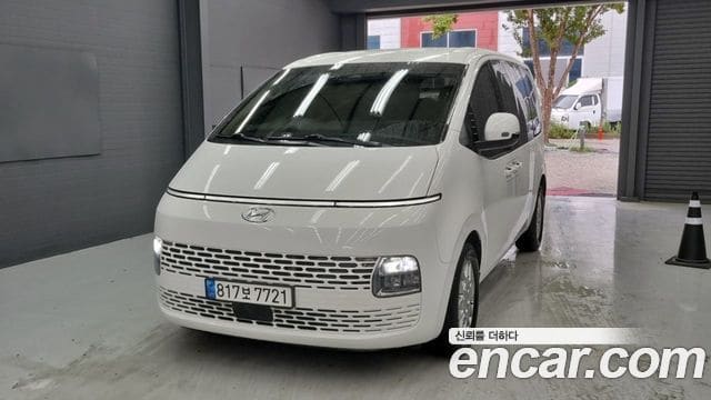 Hyundai Staria — фото 1