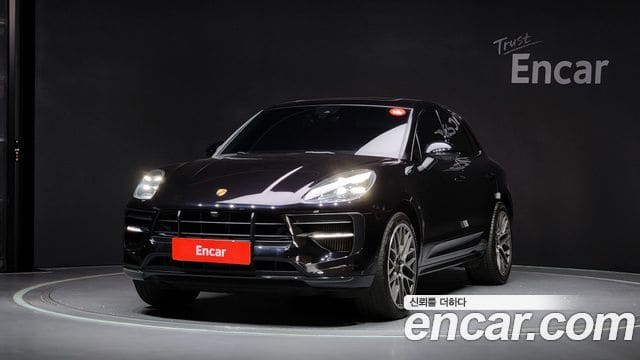 Porsche Macan — фото 1