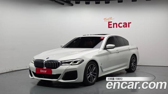 BMW 5 Series — фото 1