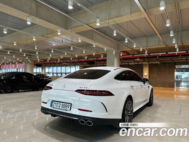 Mercedes-Benz AMG GT — фото 1