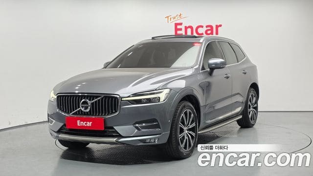 Volvo XC60 — фото 1