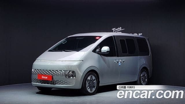 Hyundai Staria — фото 1