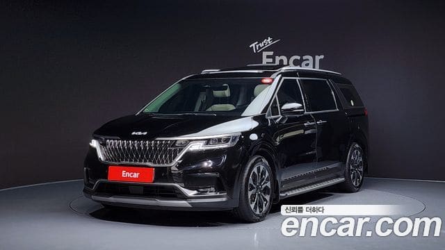 Kia Carnival — фото 1