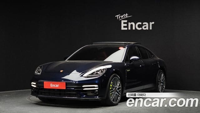 Porsche Panamera — фото 1