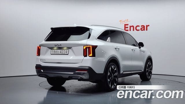 Kia Sorento — фото 1
