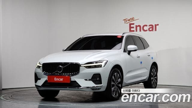 Volvo XC60 — фото 1
