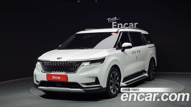 Kia Carnival — фото 1
