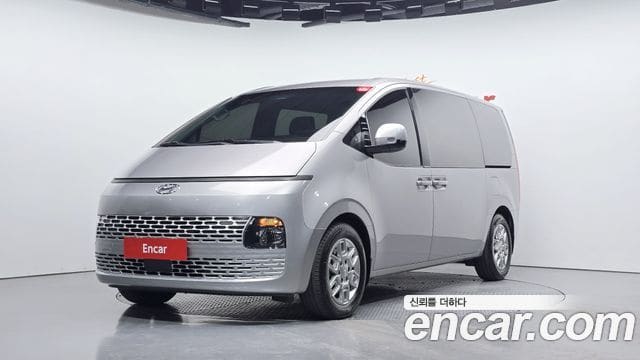 Hyundai Staria — фото 1