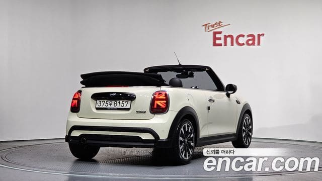 Mini Cooper Convertible — фото 1