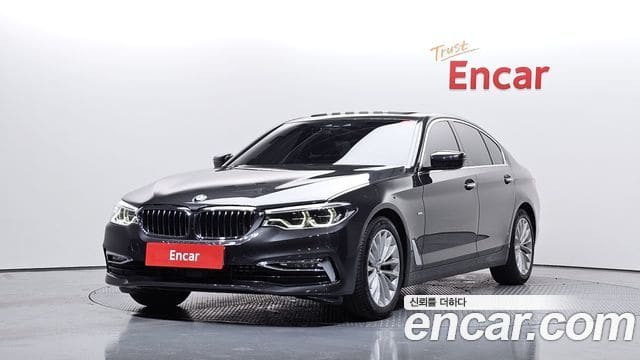 BMW 5 Series — фото 1