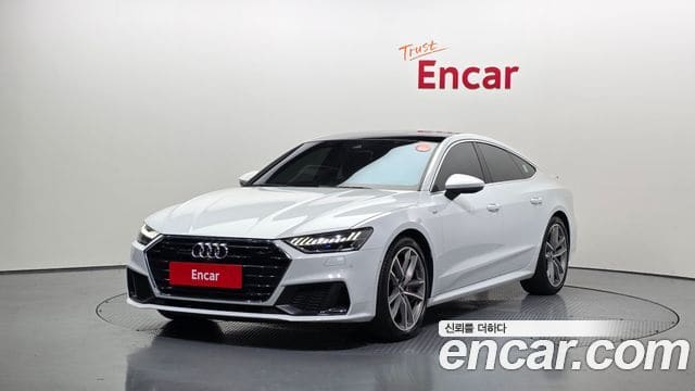 Audi A7 — фото 1