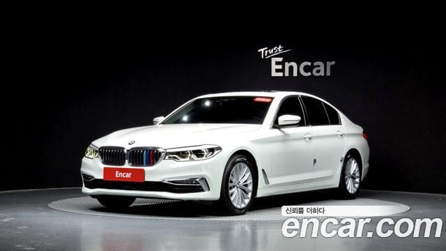 BMW 5 Series — фото 1