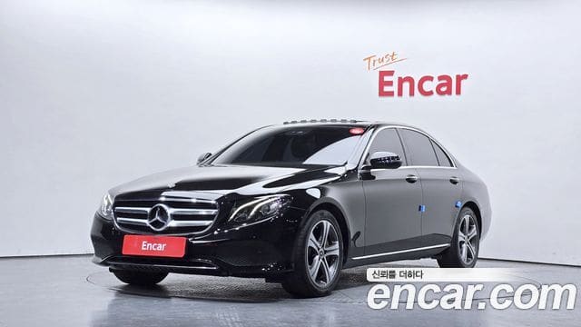 Mercedes-Benz E-Class — фото 1
