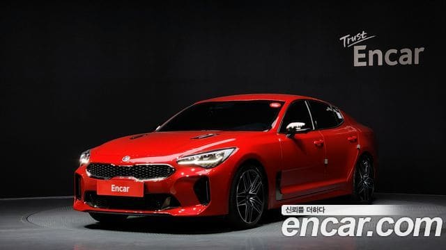 Kia Stinger — фото 1