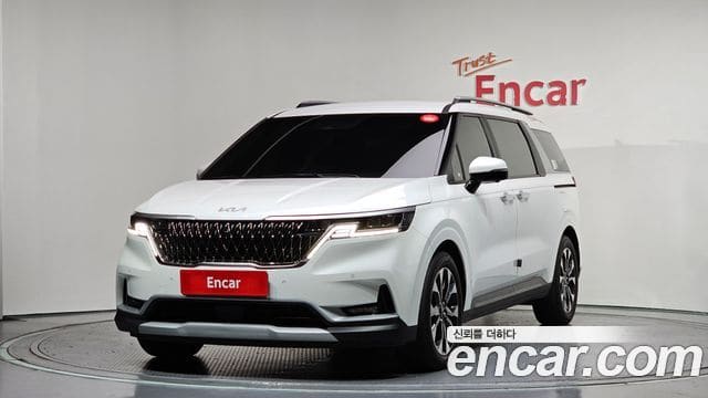 Kia Carnival — фото 1