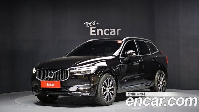 Volvo XC60 — фото 1