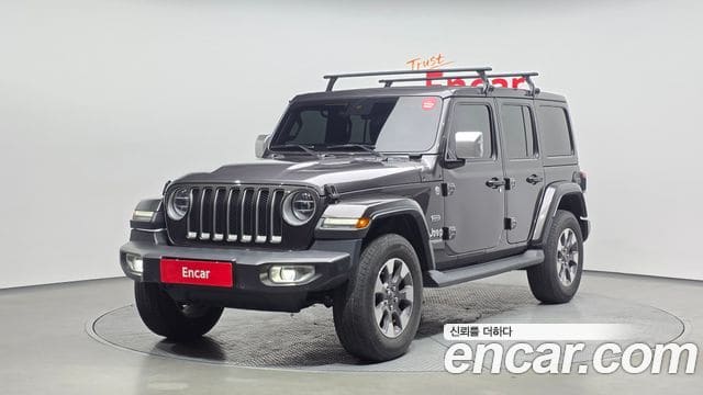 Jeep Wrangler — фото 1